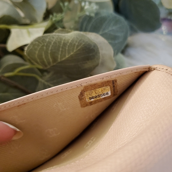 💟💟 SOLD Authentic Chanel Trifold long wallet💟💟 - Picture 4 of 8